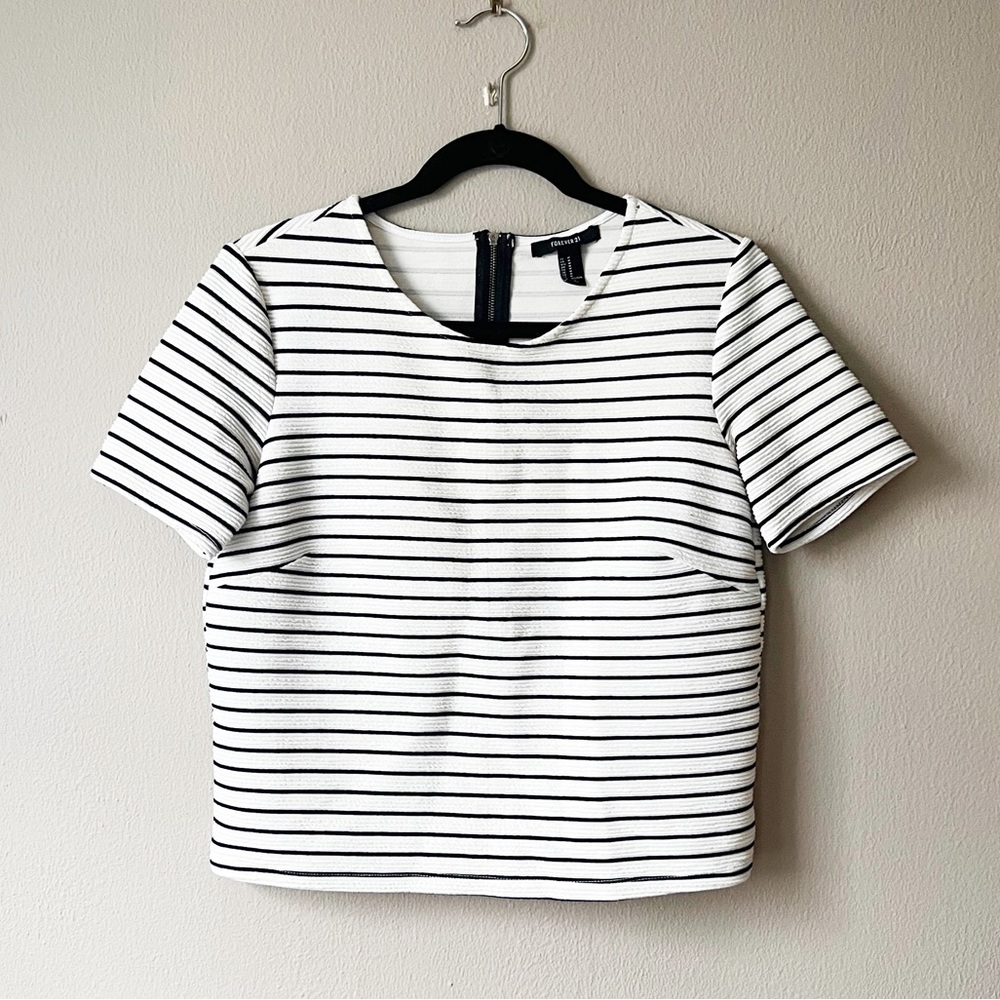 Forever 21 boxy striped textured crop top